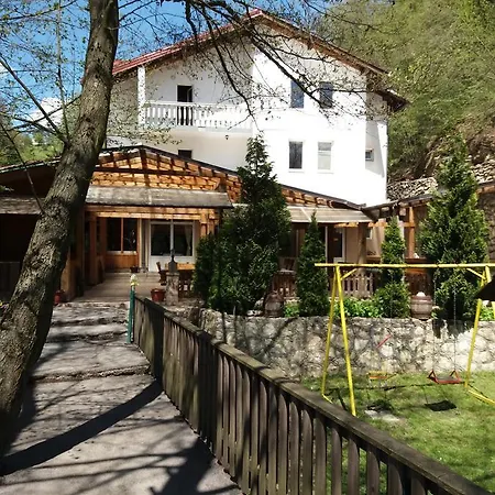 Lovacki Klub